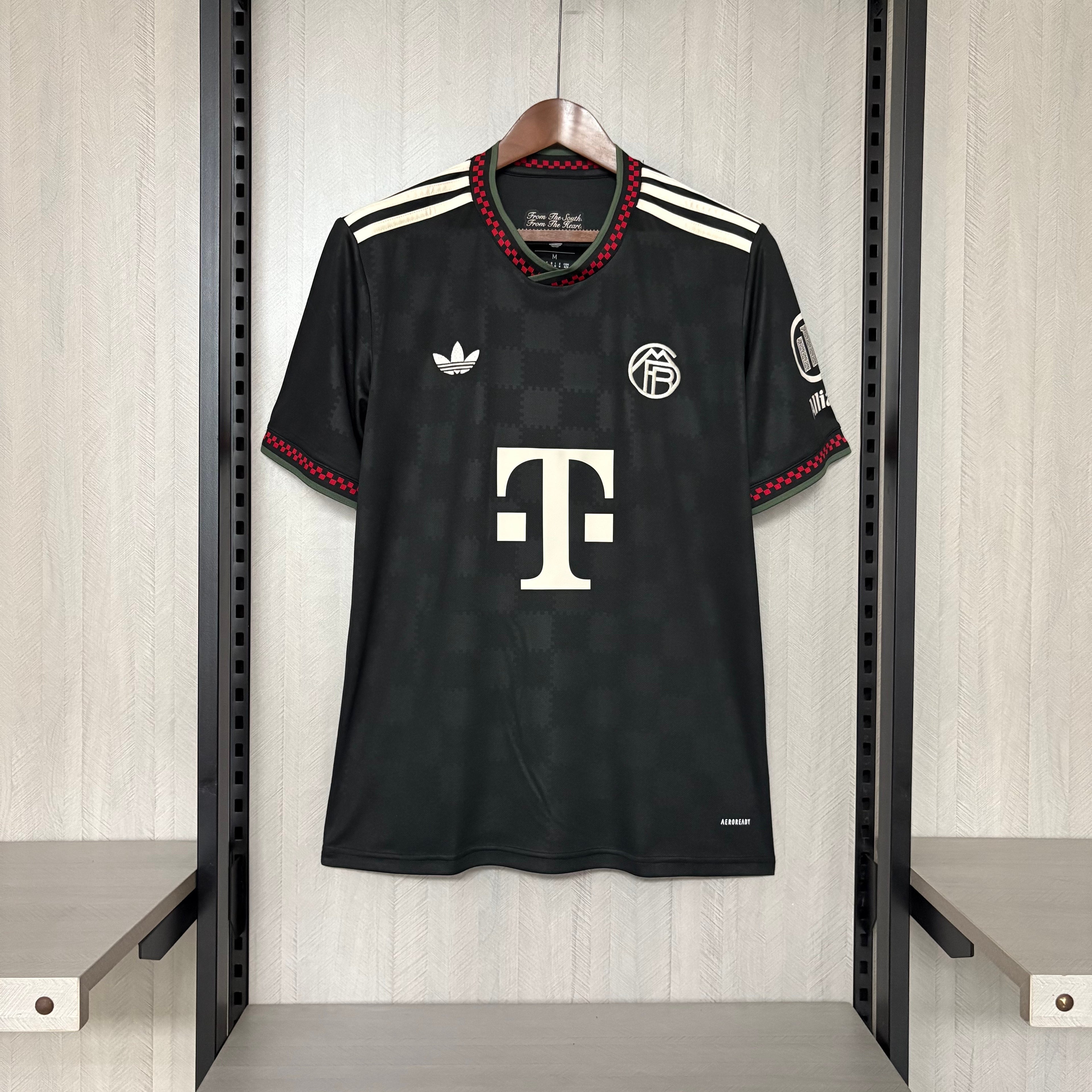 Bayern de Munique III 25/26 Torcedor