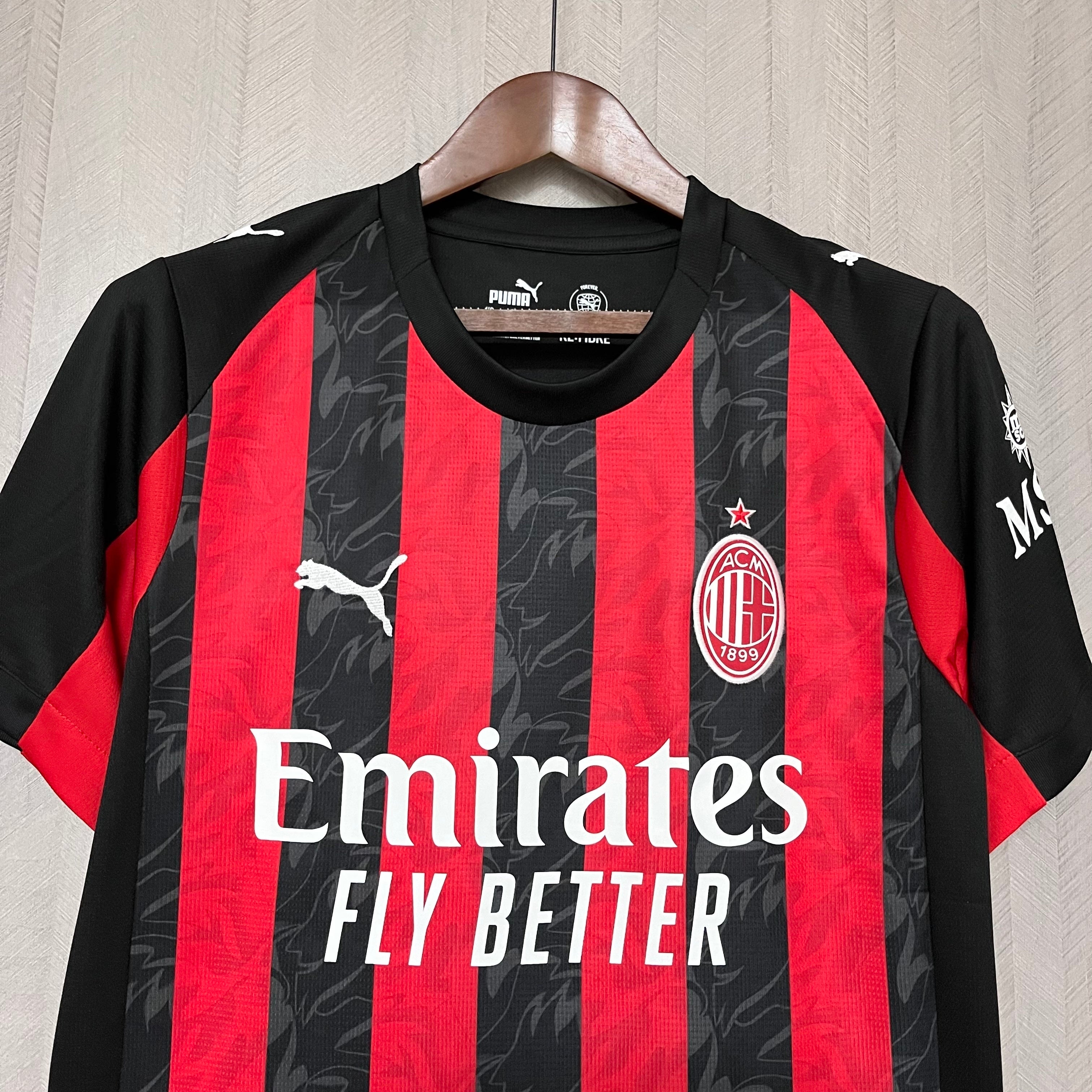 Milan I 25/26 Torcedor